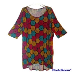 LuLaRoe XL geometric print pullover short sleeves pullover top. 492